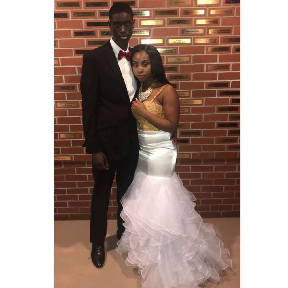 Meet your Posher, Aviana